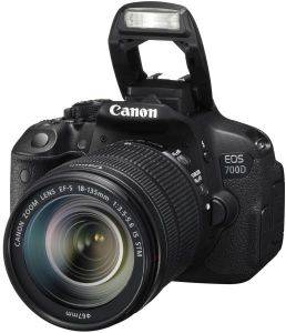 CANON EOS 700D KIT + EF-S 18-135MM IS STM