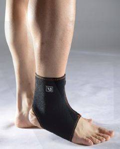  LIVEUP ANKLE SUPPORT LS5654