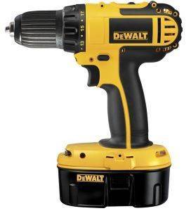 O  DEWALT DC721KA 18V