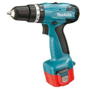    MAKITA 8271DWAE 12V