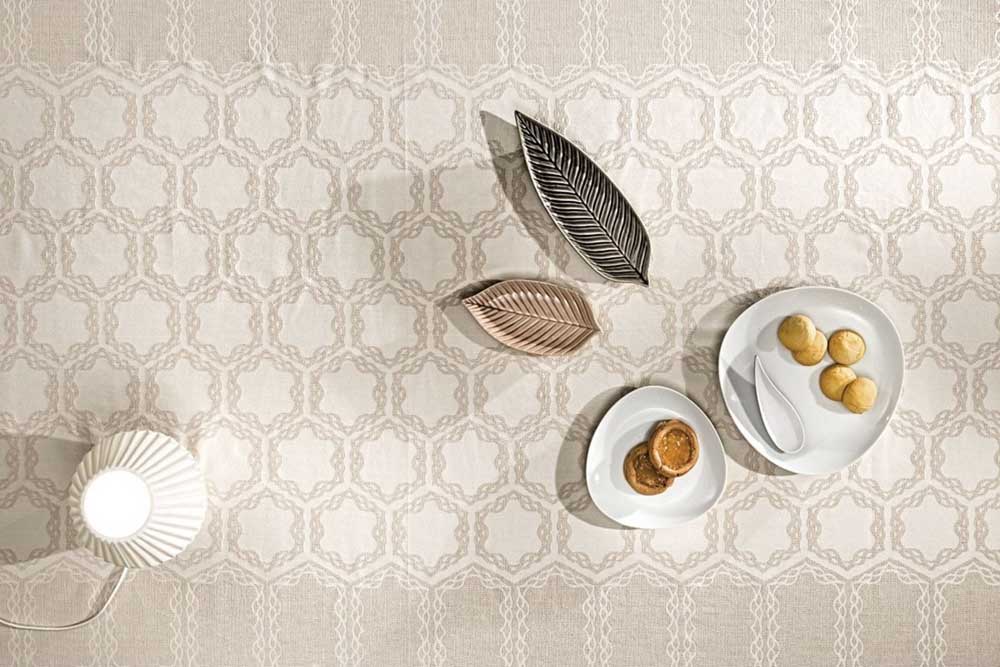 ΤΡΑΠΕΖΟΜΑΝΤΗΛΟ GUY LAROCHE RABAT LINEN JACQUARD 160X250 GUY LAROCHE