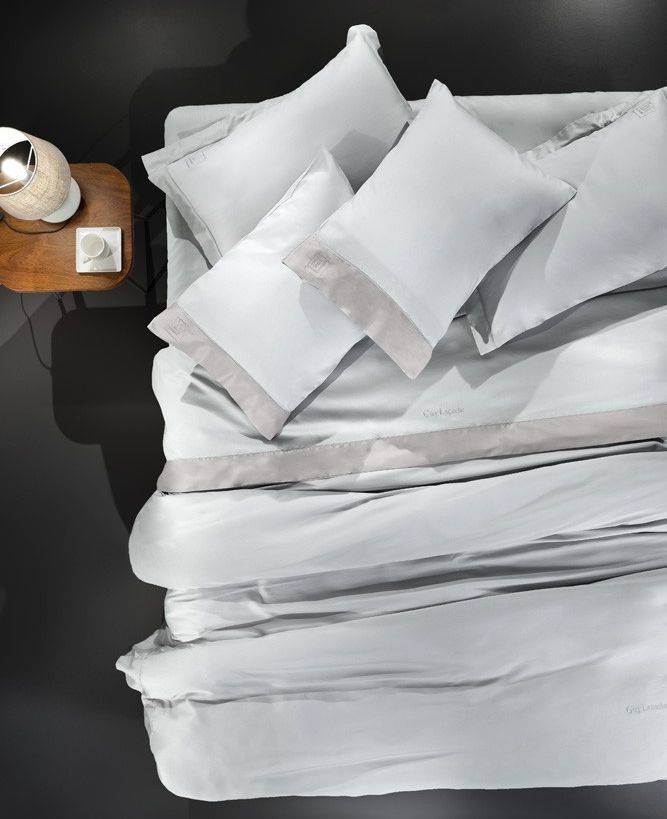 GUY LAROCHE ΚΟΥΒΕΡΛΙ ΥΠΕΡΔΙΠΛΟ GUY LAROCHE SILKY SILVER 240X250CM