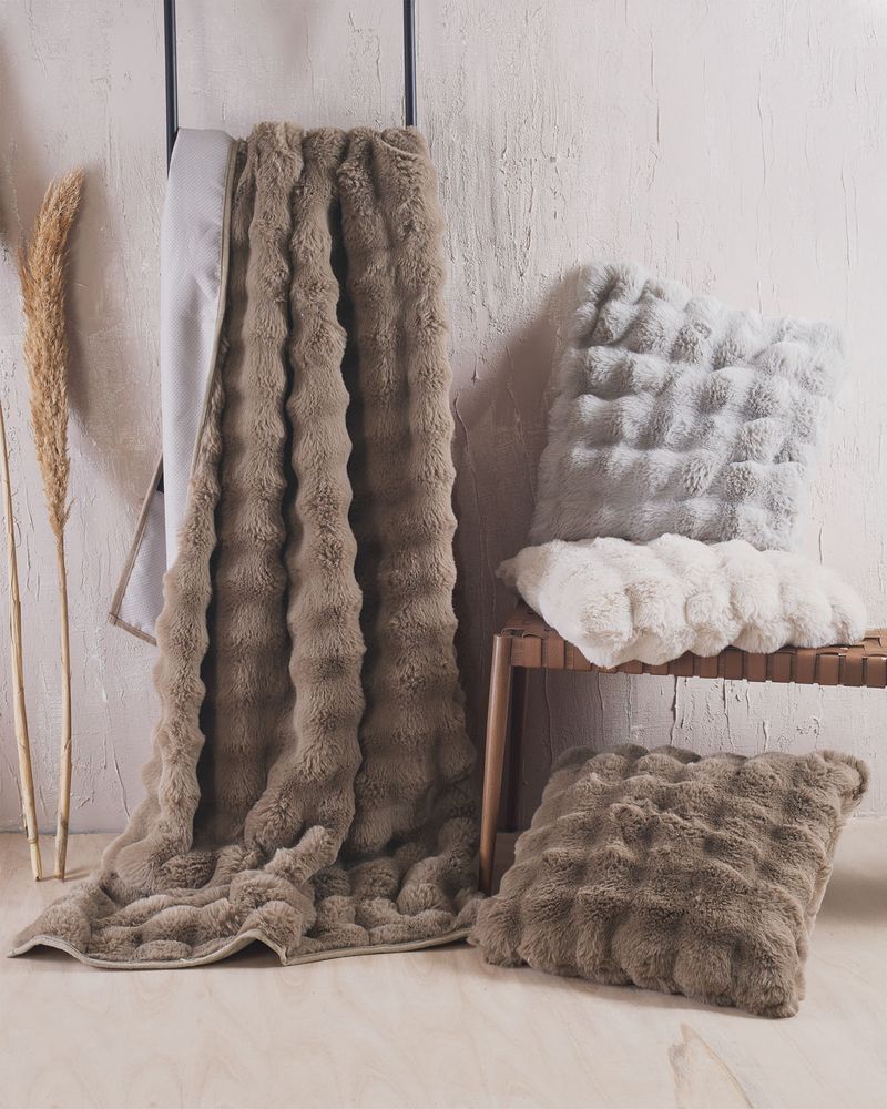 ΔΙΑΚΟΣΜΗΤΙΚΗ ΜΑΞΙΛΑΡΟΘΗΚΗ RYTHMOS POP RABBIT ΚΑΦΕ 50X50CM