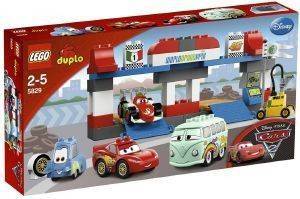 LEGO DUPLO THE PIT STOP