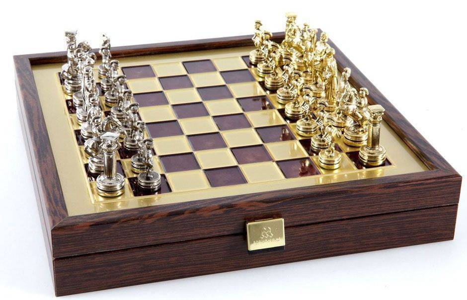 ΣΚΑΚΙ ΜΕΤΑΛΛΙΚΟ MANOPOULOS "ΕΛΛΗΝΟΡΩΜΑΪΚΗ ΕΠΟΧΗ" ΚΑΣΕΤΙΝΑ ΜΙΚΡΟ ΚΟΚΚΙΝΟ ΧΡΥΣΟ/ΑΣΗΜΙ 27X27CM MANOPOULOS