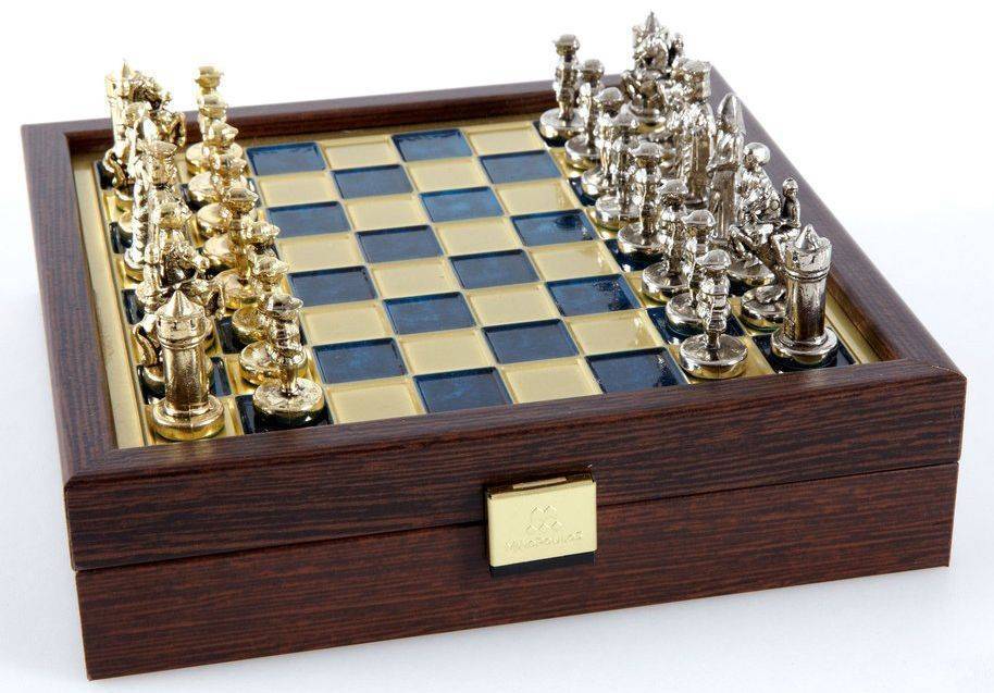 ΣΚΑΚΙ ΜΕΤΑΛΛΙΚΟ MANOPOULOS "ΒΥΖΑΝΤΙΝΟ" ΚΑΣΕΤΙΝΑ ΜΙΚΡΟ ΜΠΛΕ ΧΡΥΣΟ/ΑΣΗΜΙ 20X20CM