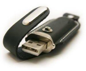 LEATHER L3 USB DRIVE 2GB BLACK