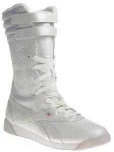  REEBOK FREESTYLE BOOT  (USA:9, EU:40)