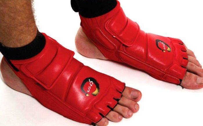 ΠΡΟΣΤΑΤΕΥΤΙΚΑ ΠΟΔΙΩΝ SMA TAEKWONDO WTF ΚΟΚΚΙΝΑ (43-44)