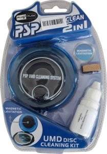 PSP - UMD CLEANING CASE PLUG N PLAY