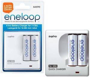 SANYO ENELOOP QUICK CHARGER MDR02 + 2XAA BATTERIES