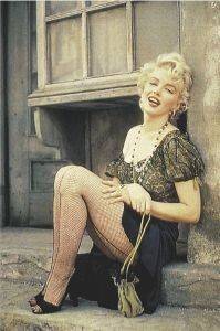 POSTER NET STOCKINGS 61 X 91.5 CM POSTER NET STOCKINGS 61 X 91.5 CM