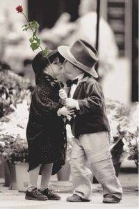 POSTER THE FIRST KISS 61 X 91.5 CM POSTER THE FIRST KISS 61 X 91.5 CM