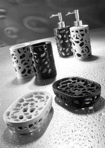 ΥΓΡO ΣΑΠΟYΝΙ BLACK & WHITE ΛΕΥΚΟ ΥΓΡO ΣΑΠΟYΝΙ BLACK & WHITE ΛΕΥΚΟ