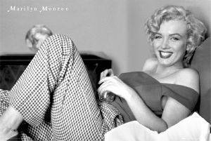 POSTER MARILYN MONROE BED 61 X 91.5 CM