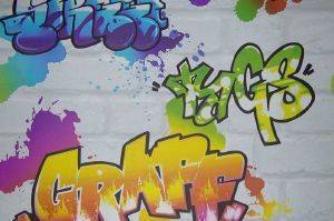 ΤΑΠΕΤΣΑΡΙΑ PETRANIS ΝΟ 547 ΜΕ ΠΟΛΥΧΡΩΜΑ GRAFFITI ΣΕ ΑΝΟΙΧΤΟ ΓΚΡΙ ΦΟΝΤΟ 0.53X10.05CM ΤΑΠΕΤΣΑΡΙΑ PETRANIS ΝΟ 547 ΜΕ ΠΟΛΥΧΡΩΜΑ GRAFFITI ΣΕ ΑΝΟΙΧΤΟ ΓΚΡΙ ΦΟΝΤΟ 0.53X10.05CM