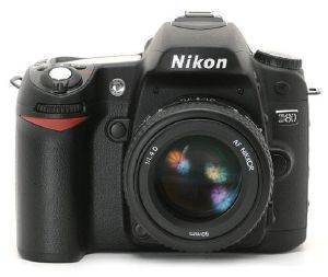 NIKON D80 + AF-S DX NIKKOR 18-135MM KIT