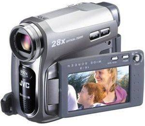 JVC GR-D725 + STARTER KIT JVC GR-D725 + STARTER KIT