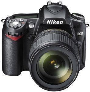 NIKON D90 + AF-S DX VR NIKKOR 18-105MM KIT + ������ ���������