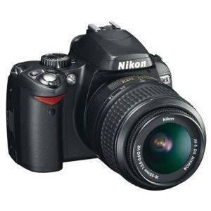 NIKON D60 + AF-S DX NIKKOR 18-55MM KIT + ������ ���������
