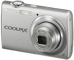 NIKON COOLPIX S225