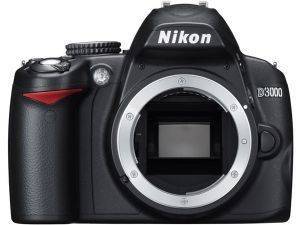 NIKON D3000 BODY +  