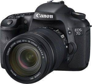CANON EOS 7D BODY + EF-S 18-135MM IS KIT