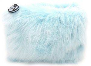 W7 SKY BLUE FURRY BAG 20Χ15CM W7 SKY BLUE FURRY BAG 20Χ15CM