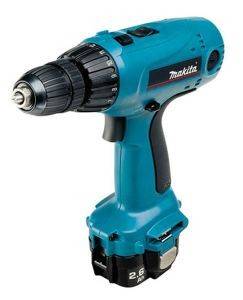 O     MAKITA 6207DWDE 9.6V