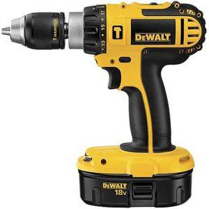    DEWALT DC725KA 18V