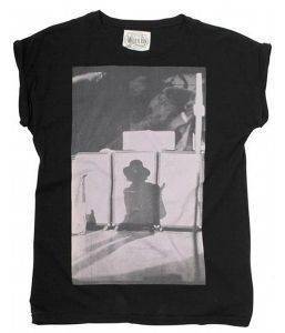 ΜΑΥΡΟ T-SHIRT ΜΕ ΕΚΤΥΠΩΣΗ WORN BY JIMI HEDRIX (M) ΜΑΥΡΟ T-SHIRT ΜΕ ΕΚΤΥΠΩΣΗ WORN BY JIMI HEDRIX (M)