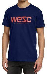 T-SHIRT WESC ΜΕ ΣΤΑΜΠΑ ΣΚΟΥΡΟ ΜΠΛΕ (M) T-SHIRT WESC ΜΕ ΣΤΑΜΠΑ ΣΚΟΥΡΟ ΜΠΛΕ (M)