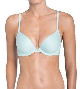 ������� TRIUMPH BODY MAKE-UP ESSENTIALS WHU ����� (85C)