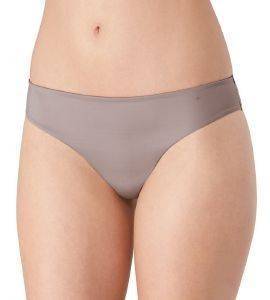  TRIUMPH BODY MAKE-UP ESSENTIALS TAI   (42)