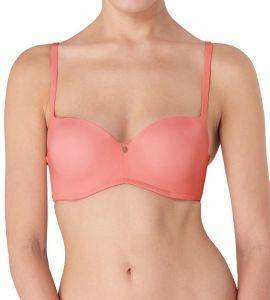 ������� TRIUMPH BODY MAKE-UP ESSENTIALS MWHP ������ (80D)