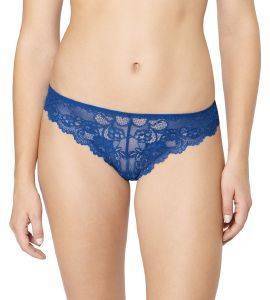  TRIUMPH TEMPTING LACE BRAZILIAN STRING   (XS)