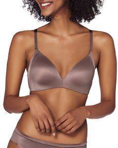 ������� TRIUMPH BODY MAKE-UP SOFT TOUCH P EX ���� ��� (85B)
