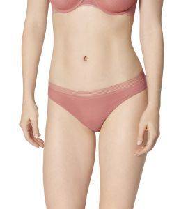  TRIUMPH INFINITE SENSATION TAI  (40)