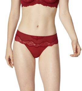  TRIUMPH AMOURETTE CHARM BRAZILIAN HIPSTER STRING  (38)