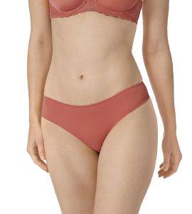 ������� TRIUMPH LOVELY MICRO STRING ������� (XL)