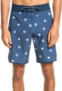 ����� �������� QUIKSILVER SURFSILK SCALLOP 19 EQYBS04654 ������ ���� (30)