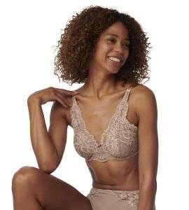 ������� TRIUMPH AMOURETTE CHARM PURE W ���� (85D)