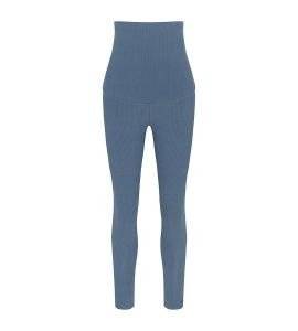 ����� TRIUMPH NATURAL SPOTLIGHT RIB COMFORT STRETCH ���� ��� (40)