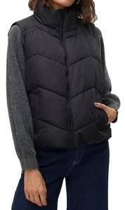 ������� ������� VERO MODA VMLIGAEVA SHORT 10309843 ����� (L)