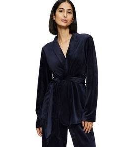 ����� TRIUMPH SENSUAL VELOUR ROBE TOP ���� ������ (46)