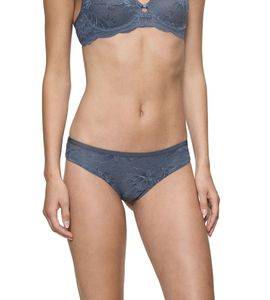 ������� TRIUMPH AMOURETTE CHARM T BRAZILIAN 01 ���� (42)