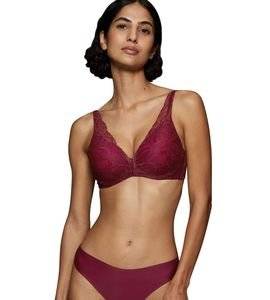 ������� TRIUMPH BODY MAKE-UP ILLUSION LACE WP ������� (75D)