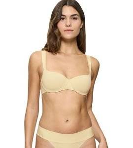 ������� TRIUMPH BODY MAKE-UP ILLUSION BALCONETTE EX ������� (75E)