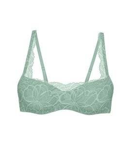 ������� TRIUMPH BODY MAKE-UP ILLUSION LACE BALCONETTE ������� ������� (80C)