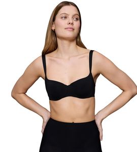 ������� TRIUMPH BODY MAKE-UP ILLUSION BALCONETTE EX ����� (90D)